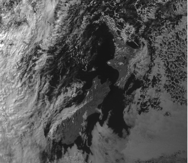 Visible satellite image at 4:00 pm NZST on 24 April 2015, courtesy of MTSAT.